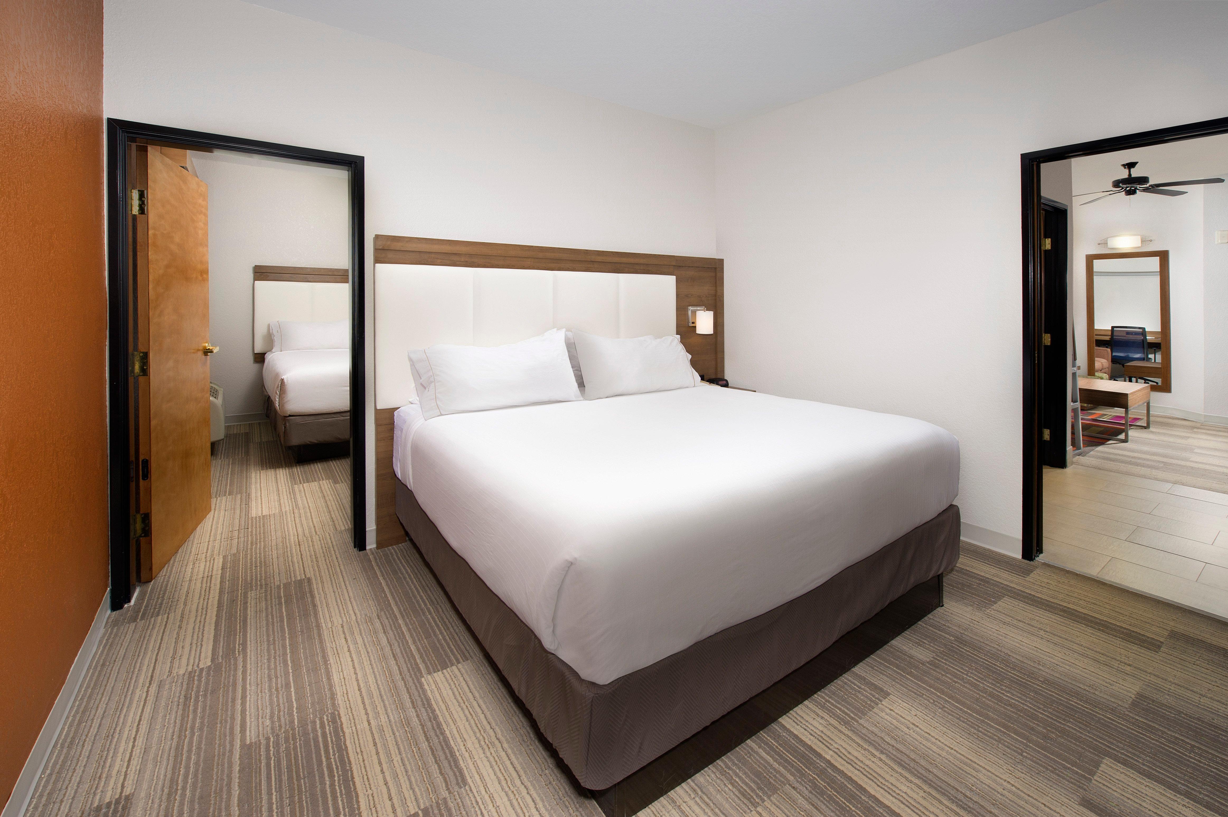 Holiday Inn Express & Suites San Antonio - Downtown Market Area By Ihg Exterior photo